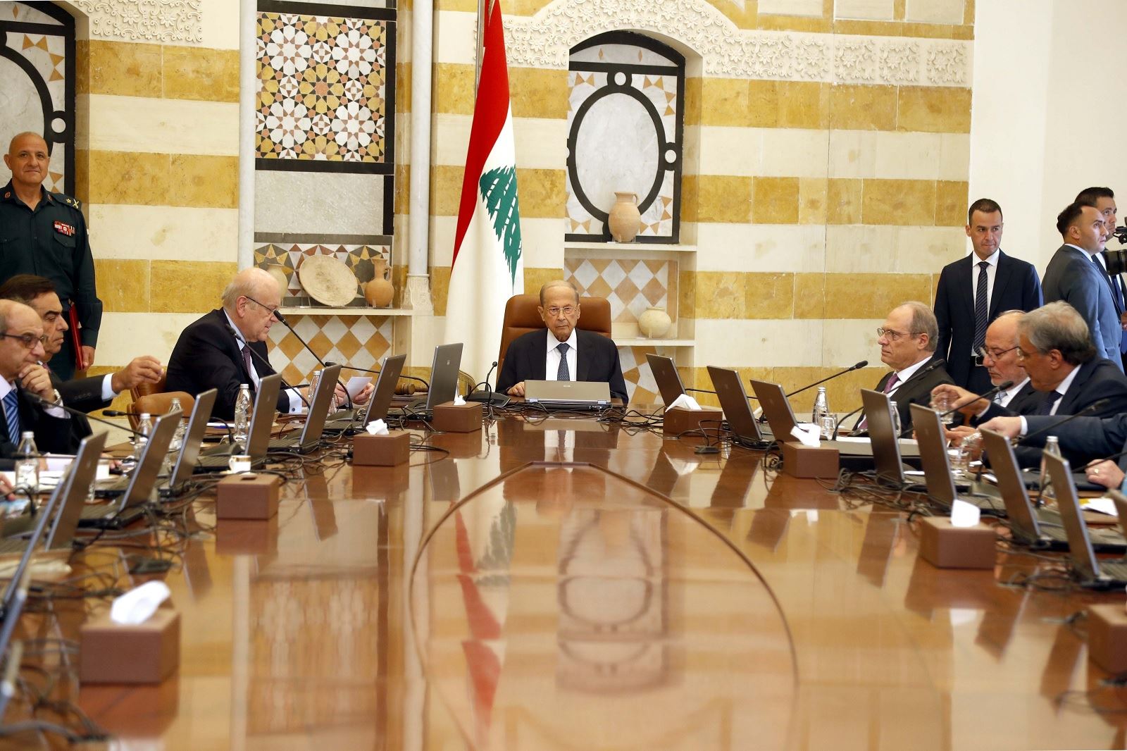 مجلس الوزراء (2)